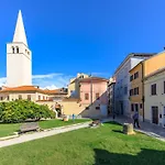 In Near Old Town Apartamento