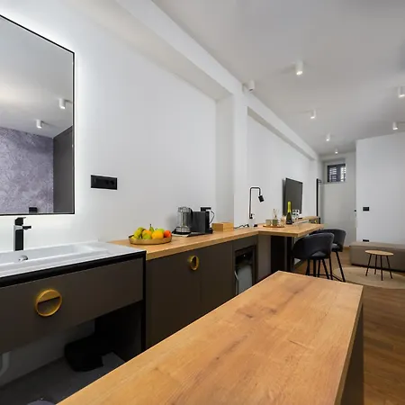 In Near Old Town Appartement