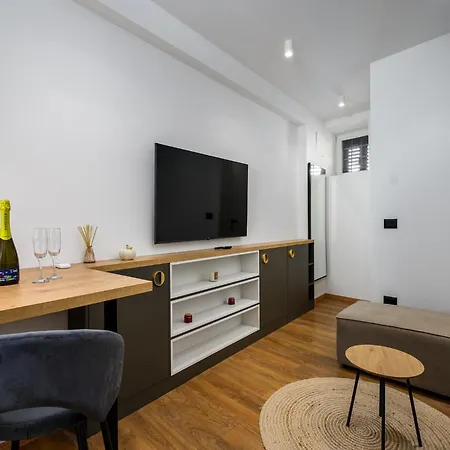 In Near Old Town Appartement